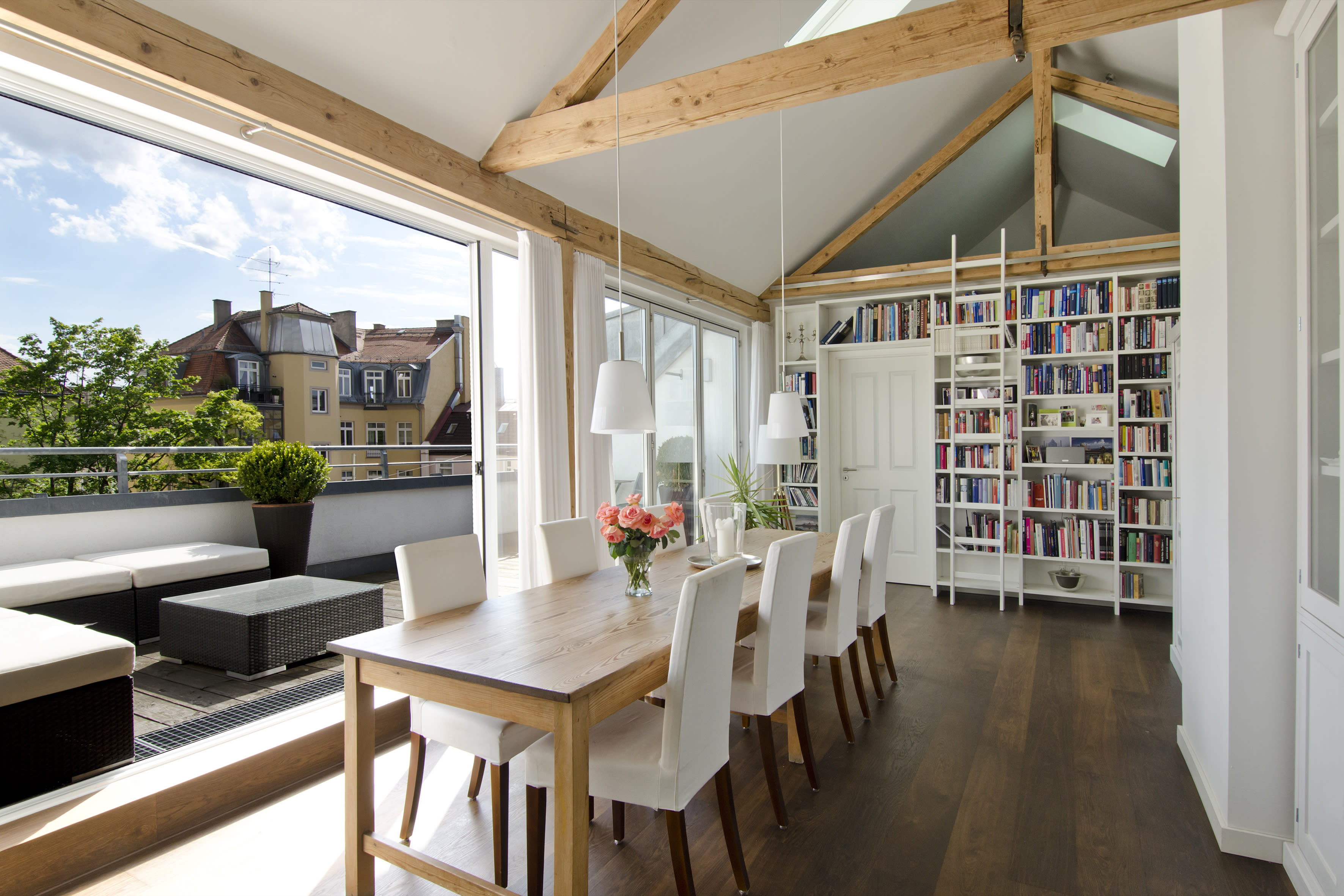 Edel Ausgestattete Zimmer Dachgeschosswohnung Mit Herrlich Sonniger