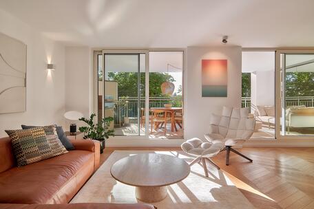 3-room duplex with a loggia and terrace, designed in the style of a boutique hotel