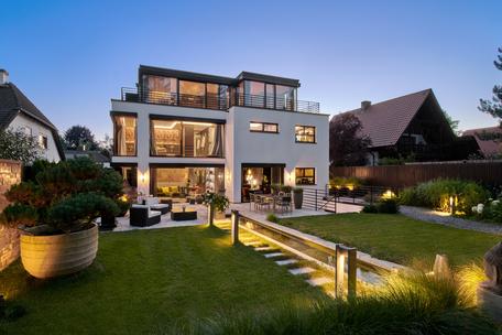 Aesthetic design home with stunning garden and plenty of privacy