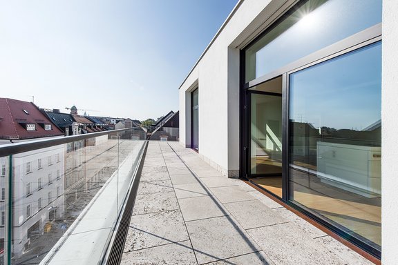 Roof terrace with view over the Hackenviertel