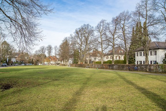 Idyllischer Griechenplatz