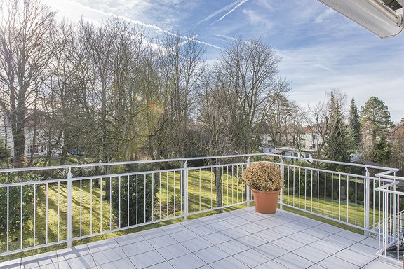 Großzügiger Südbalkon