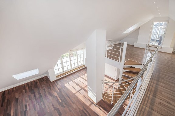 Lichterfüllter Wohn- und Essbereich