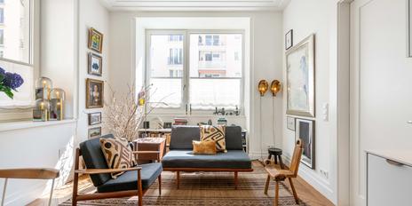 Charming old building meets modern elegance: stylish 2-room apartment with well thought-out floor plan