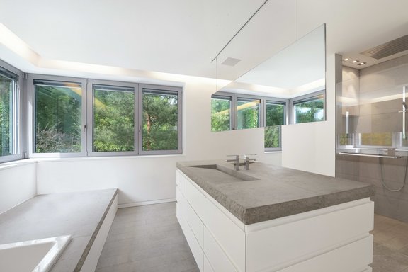 Master bathroom with natural stone details