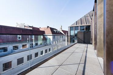 Attraktive 2-Zimmer-Wohnung mit sonniger Westterrasse in prominenter City-Lage