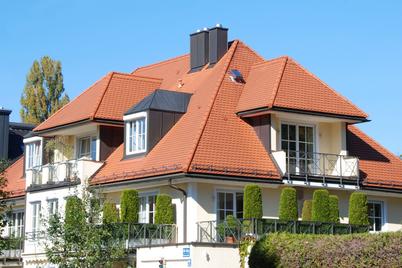 Particularly charming attic apartment with excellent facilities and 3 balcony terraces