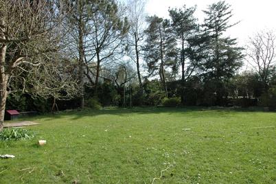 Especially beautiful building plot in absolutely quiet villa location