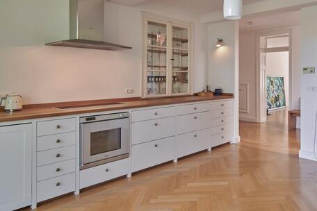 Charming duplex apartment in a historic villa with a breathtaking view of the Schlosskanal
