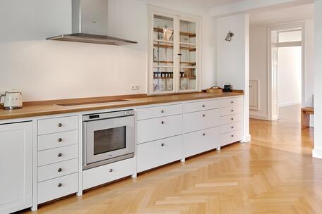 Charming duplex apartment in a historic villa with a stunning view of the Schlosskanal