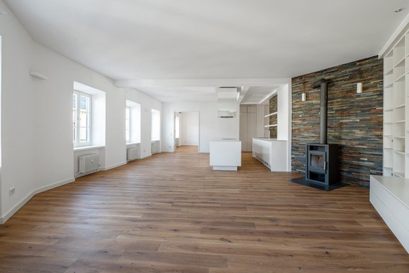 Living/dining/kitchen area with fireplace