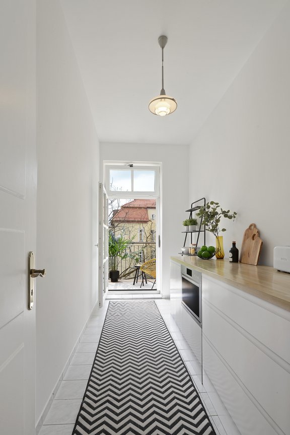Kitchen with south balcony