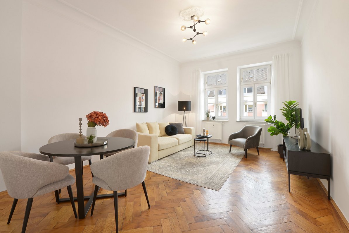Stylish living / dining room
