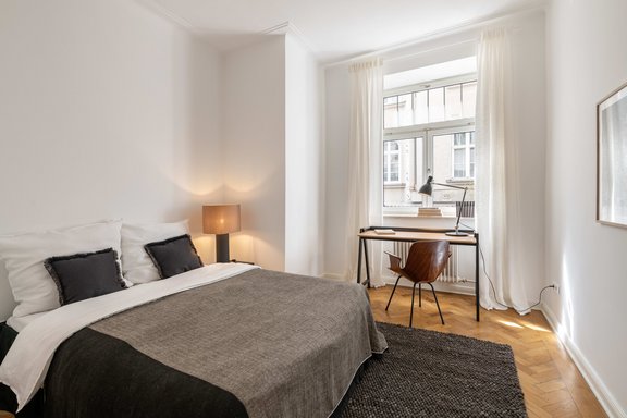 Another attractive room can be used as a guest/study or children's room