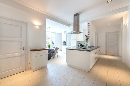 Hochwertige Einbauküche