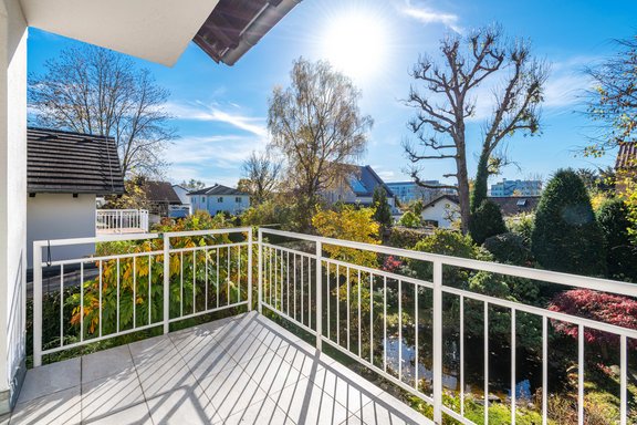 Quiet, green neighborhood