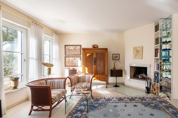 Fireplace and sunny ambience