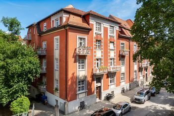 Denkmalgeschütztes Jugendstil-Palais mit 9 Wohnungen (4 frei) in Toplage