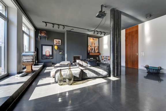 Wohnbereich mit Kamin