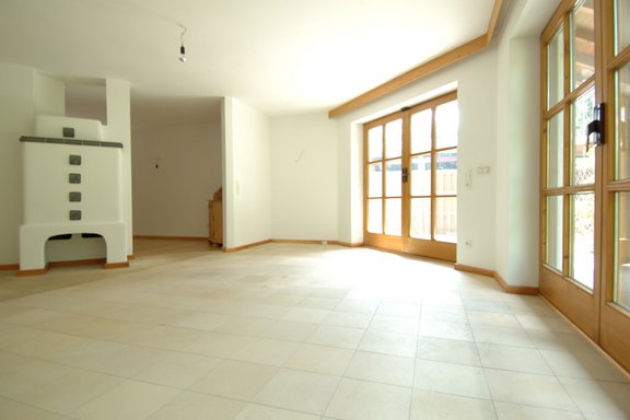 Living room with fireplace