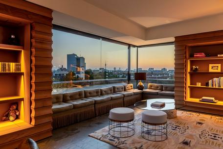 Unique penthouse by the English Garden with panoramic views over Munich and the Alps