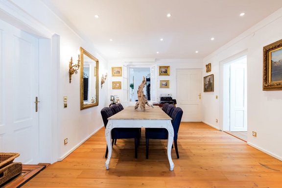 Spacious dining room