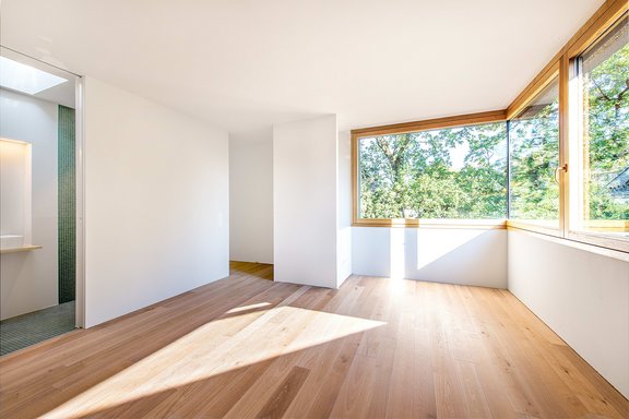 Bedroom in the attic with en suite shower room
