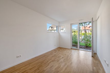 Bedroom with floor space