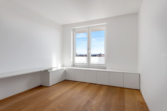 Children's room with custom fixtures