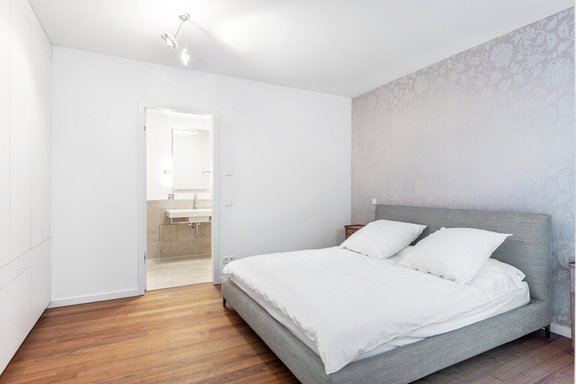 Bedroom with bathroom access