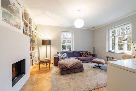 Living room with fireplace
