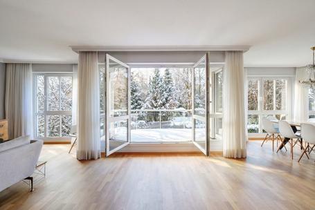 Family-friendly, elegant 4-room apartment with south-facing balcony in the most exclusive villa location