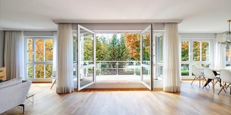 Family-friendly, elegant 4-room apartment with south-facing balcony in the most exclusive villa location