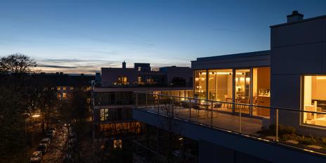 Breathtaking penthouse: fantastic views, 3.40-meter-high rooms and plenty of privacy