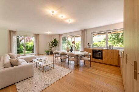 Newly renovated 5-room garden apartment in Menterschwaige