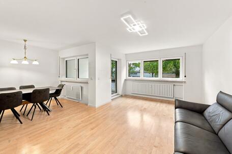 Well-maintained 3.5-room apartment with two balconies near the Martinsried campus