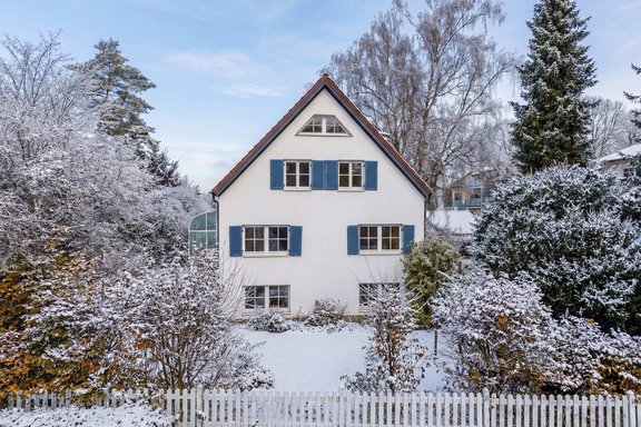 Central and natural location