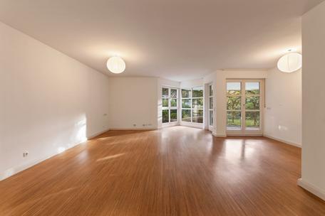 Spacious 3-room apartment with garden in a sought-after location