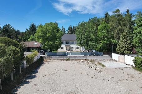 Herrliches Baugrundstück für großzügige Villa in absolut ruhiger Bestlage