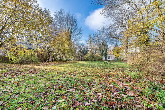Grundstück mit Blick nach Westen