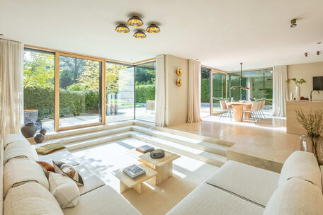 Architectural Highlight: Villa with the Finest Amenities and a Dream Garden