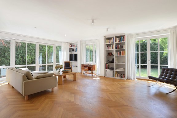 Living area with garden view