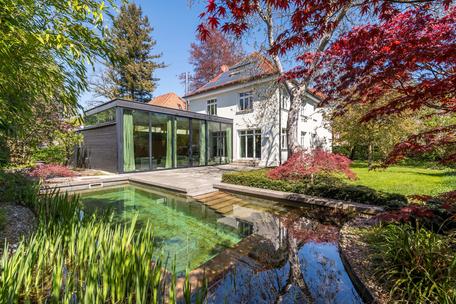 Where History Meets Modernity: A High-Quality Family Home with a Sustainable Energy Concept
