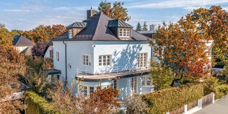 Historische Villa in Toplage: Exzellent modernisiertes Familiendomizil mit viel Charme und Stil