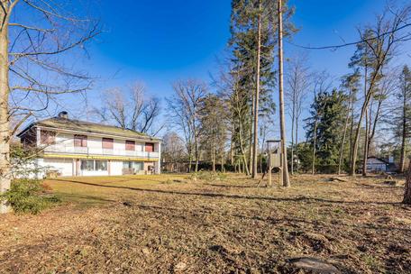 Top-class building plot of 2,883 m² in a prime location