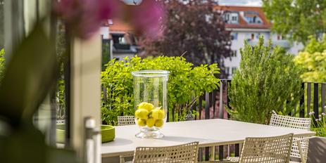 Top-class penthouse over approx. 300 m²: Light-filled living with large roof terraces