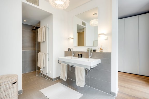 High quality master bath