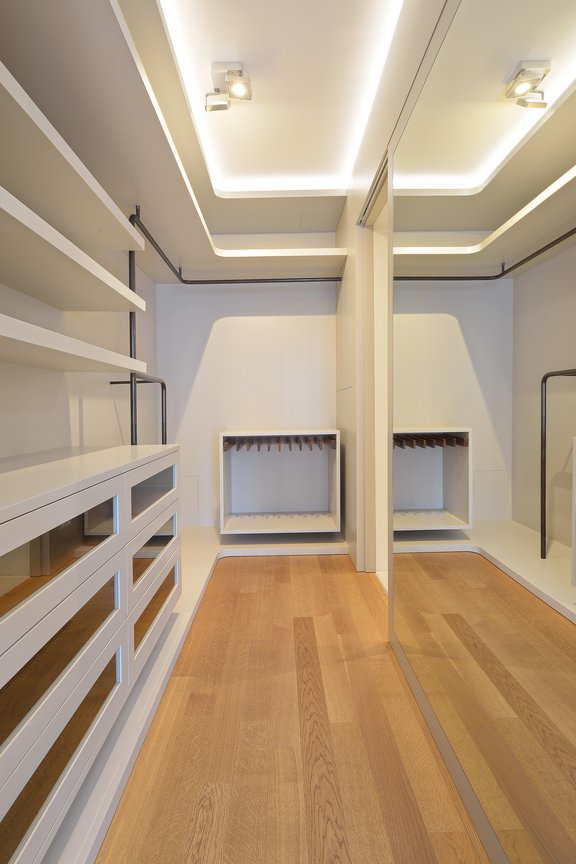 Perfectly equipped dressing room