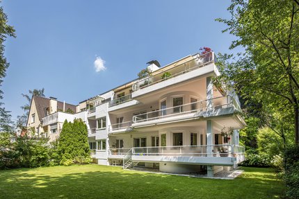 Well maintained apartment house