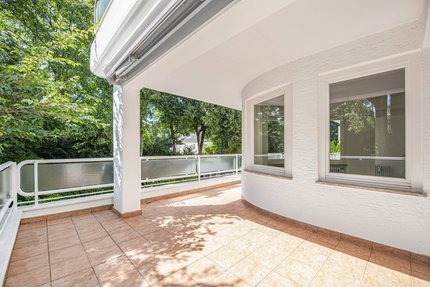 Spacious balcony terrace facing south-west